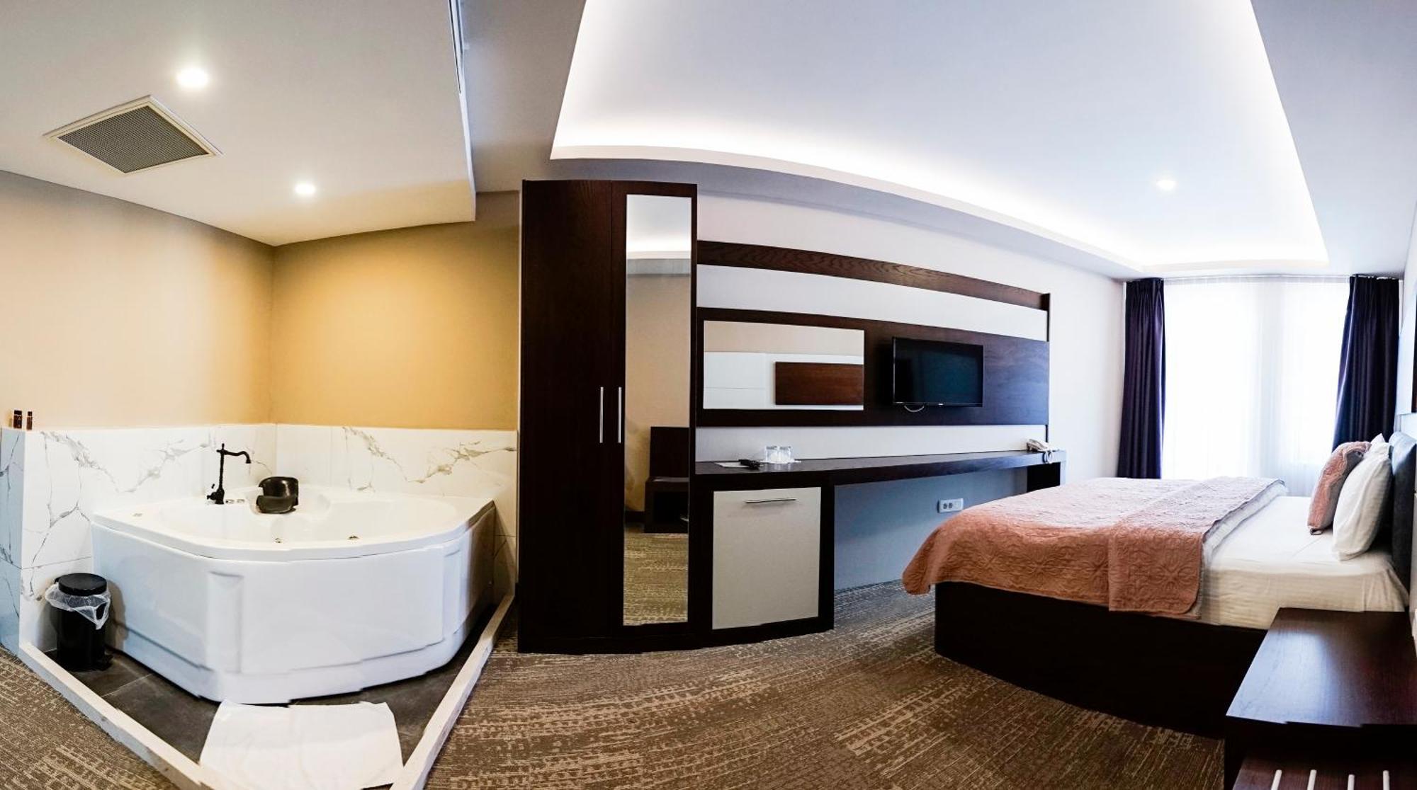 Hotel Prizreni Luaran gambar
