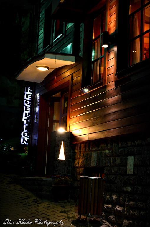 Hotel Prizreni Luaran gambar