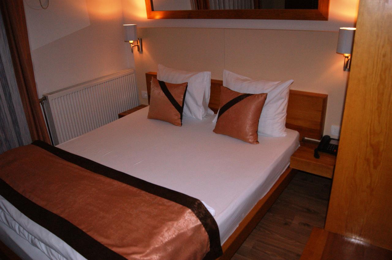 Hotel Prizreni Luaran gambar