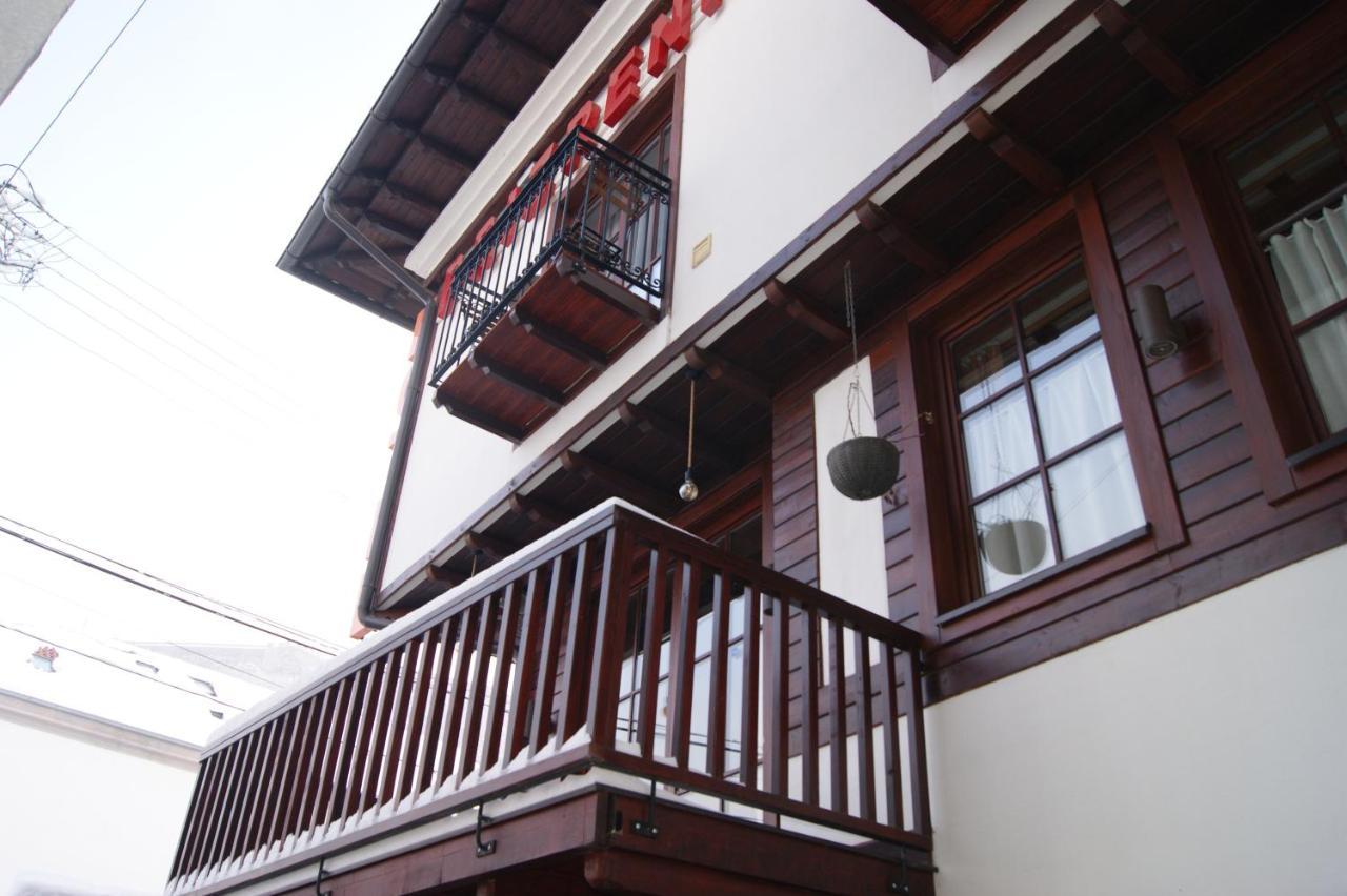 Hotel Prizreni Luaran gambar